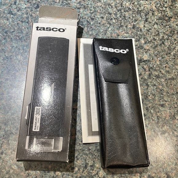 Vintage Tasco 30x Illuminated Pocket Microscope New in Box and sleeve 9704R - Picture 4 of 8